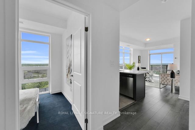 2 Bedrooms Condo at 450 Dundas, Hamilton For sale