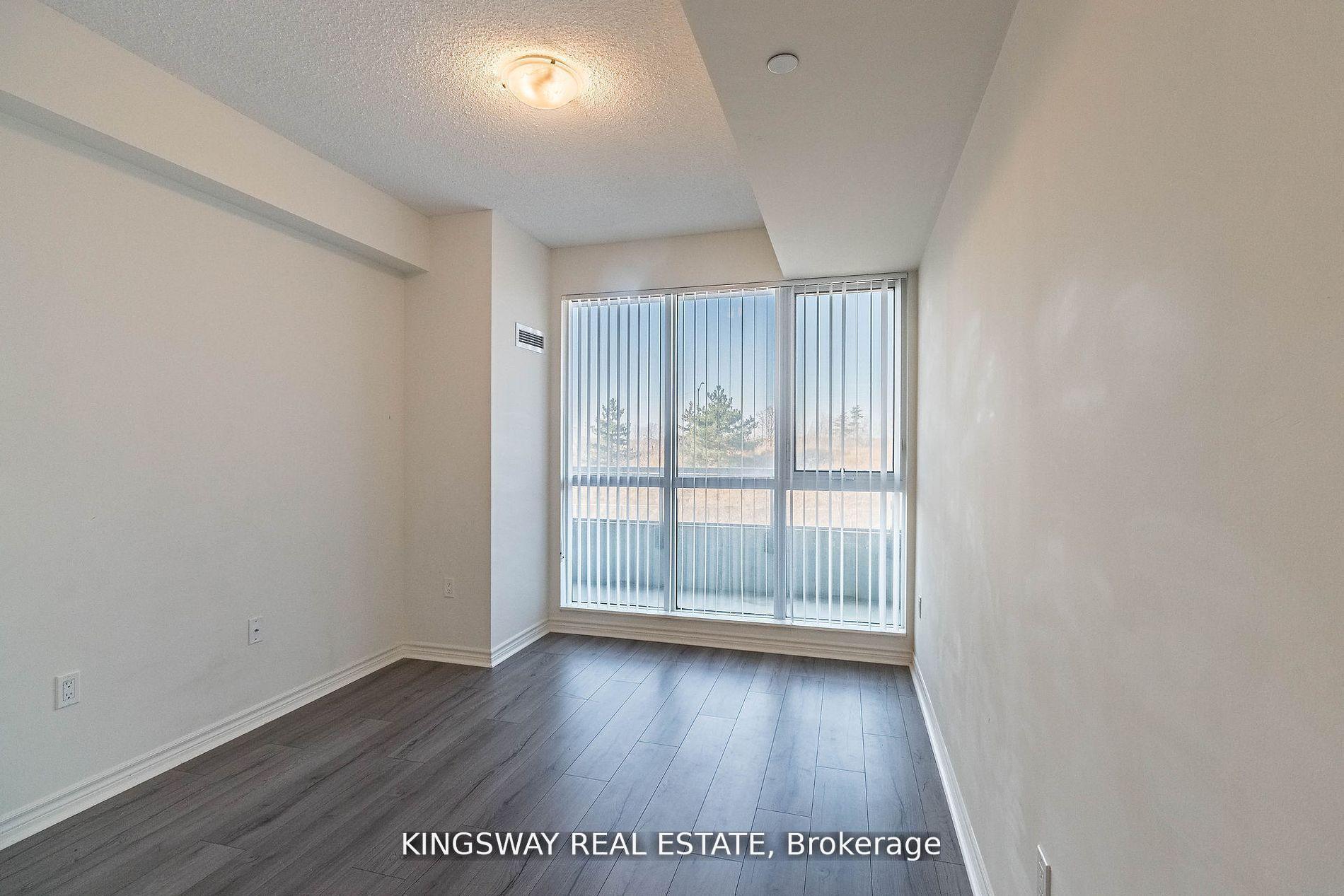 #217 – 349 RATHBURN Road, Mississauga, ON L5B 0G9