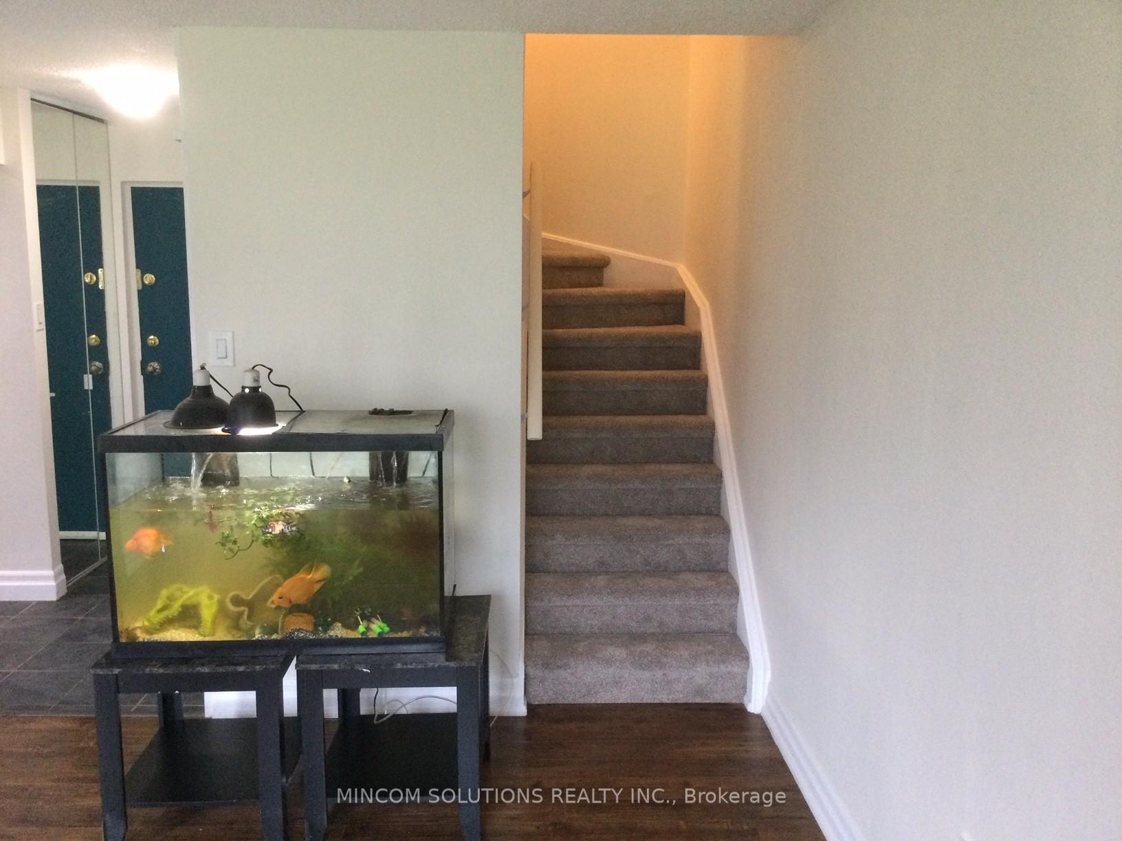 2 Bedrooms Condo at 2001 Bonnymede,  Mississauga For sale