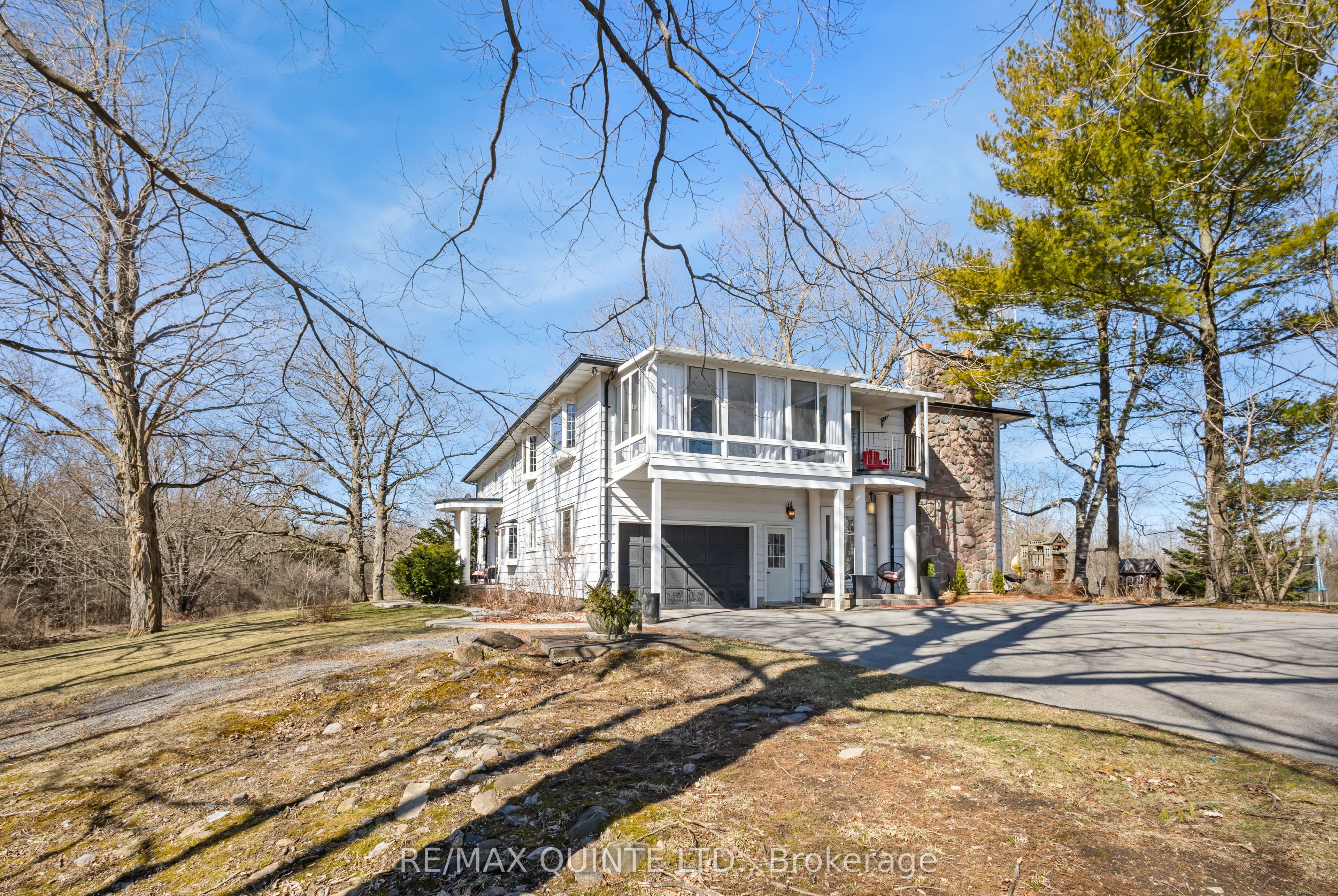 548 Lorna Lane