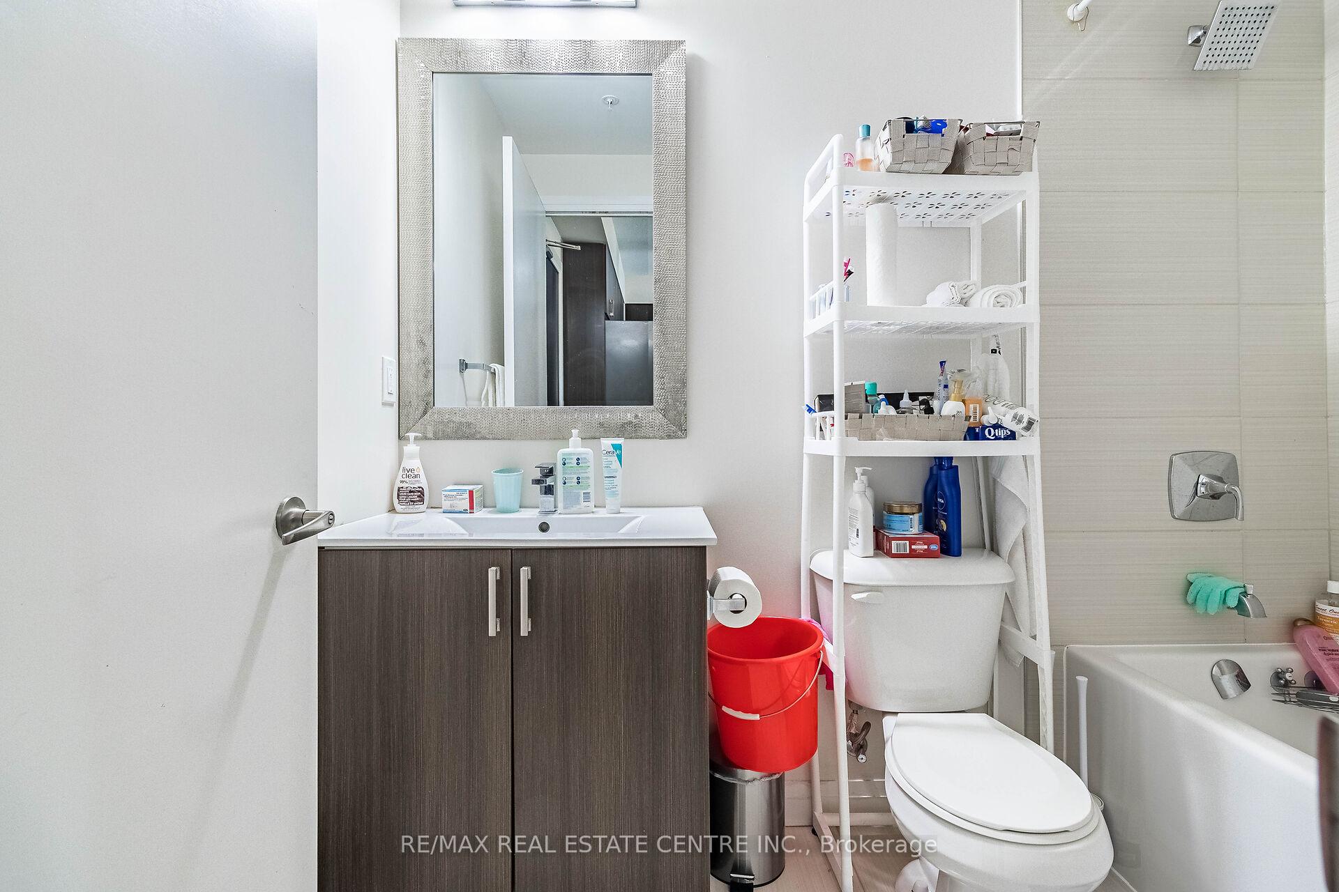 2 Bedrooms Condo at 22 East Haven,  Toronto For sale
