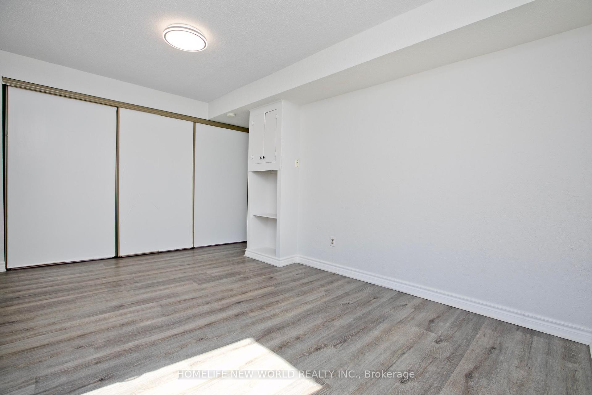 4 Bedrooms Condo at 24 Fundy Bay,  Toronto For sale