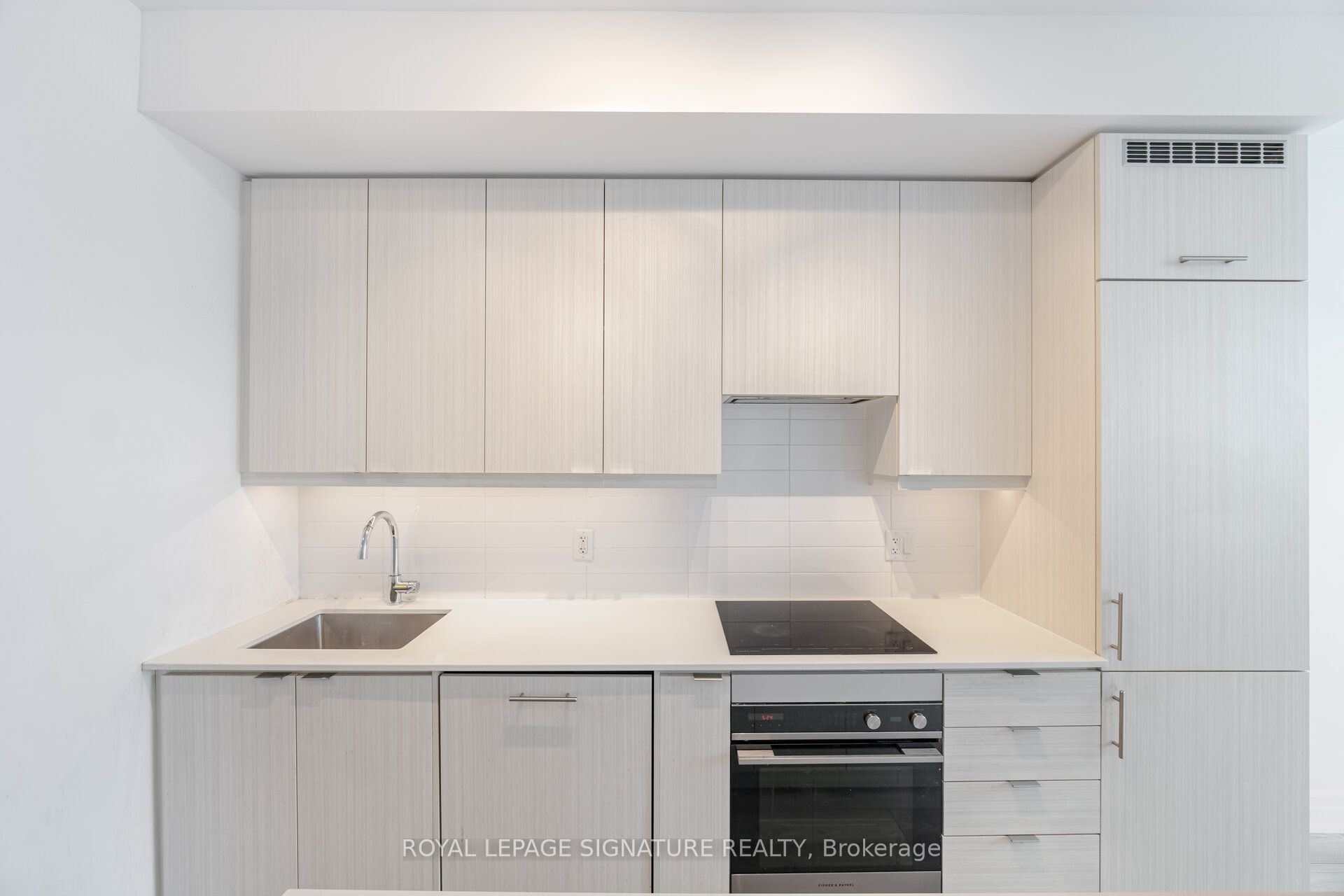 36 Elm Drive, #3007
