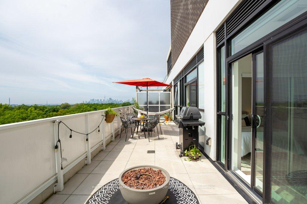 2 Bedrooms Condo at 2301 Danforth, Toronto For sale