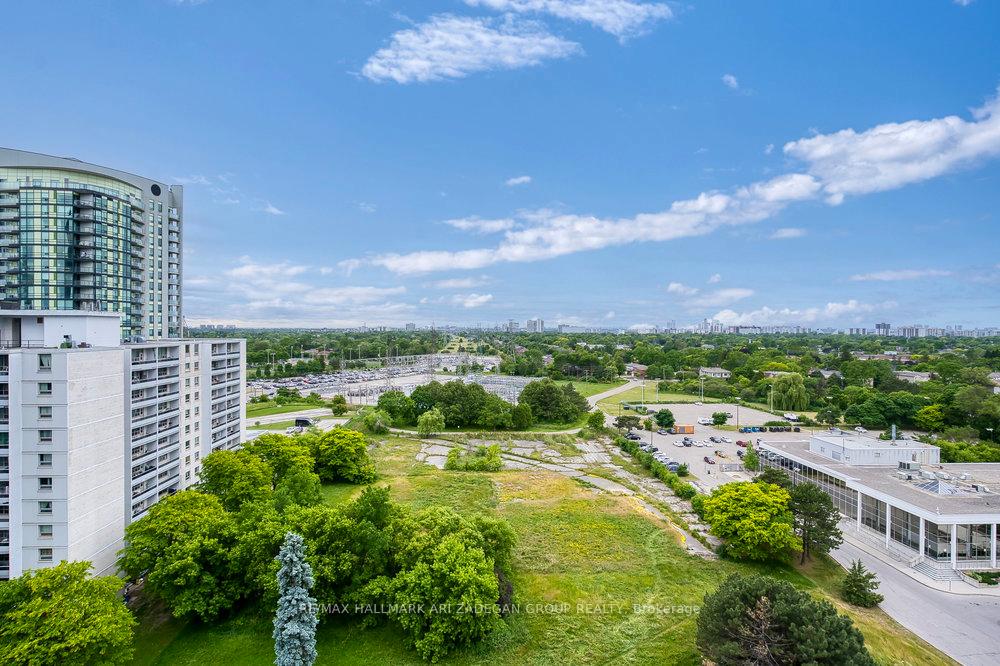 3 Bedrooms Condo at 5791 Yonge, Toronto For sale