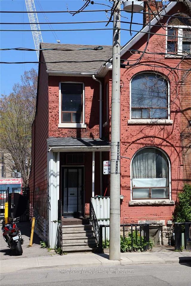 514 Adelaide