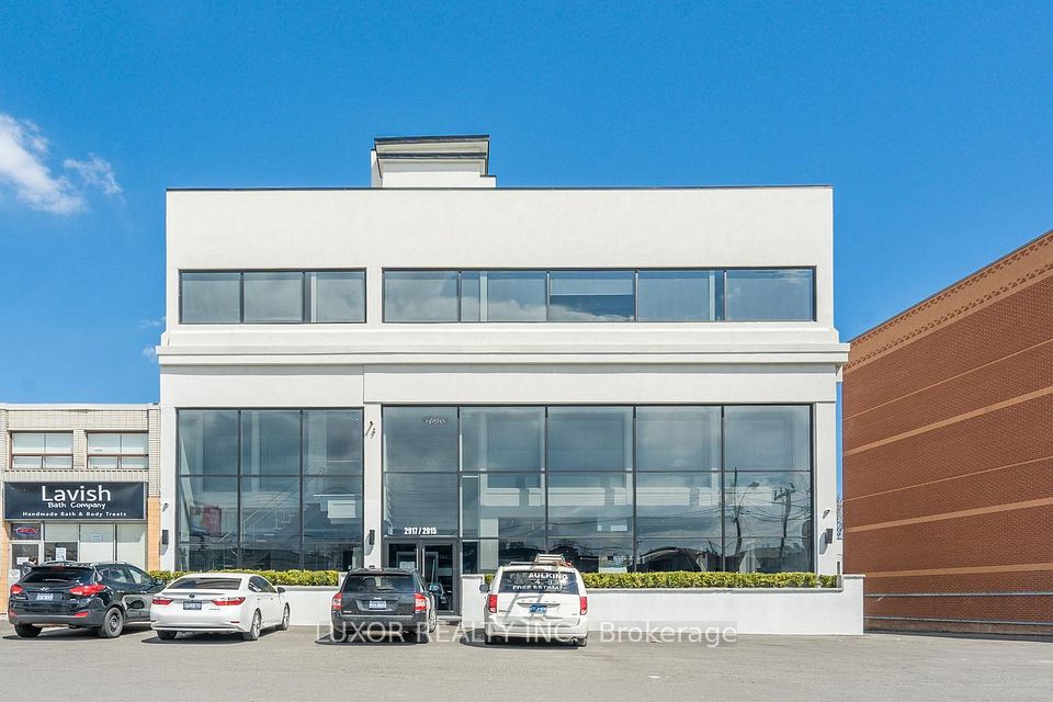 2915-17 Dufferin