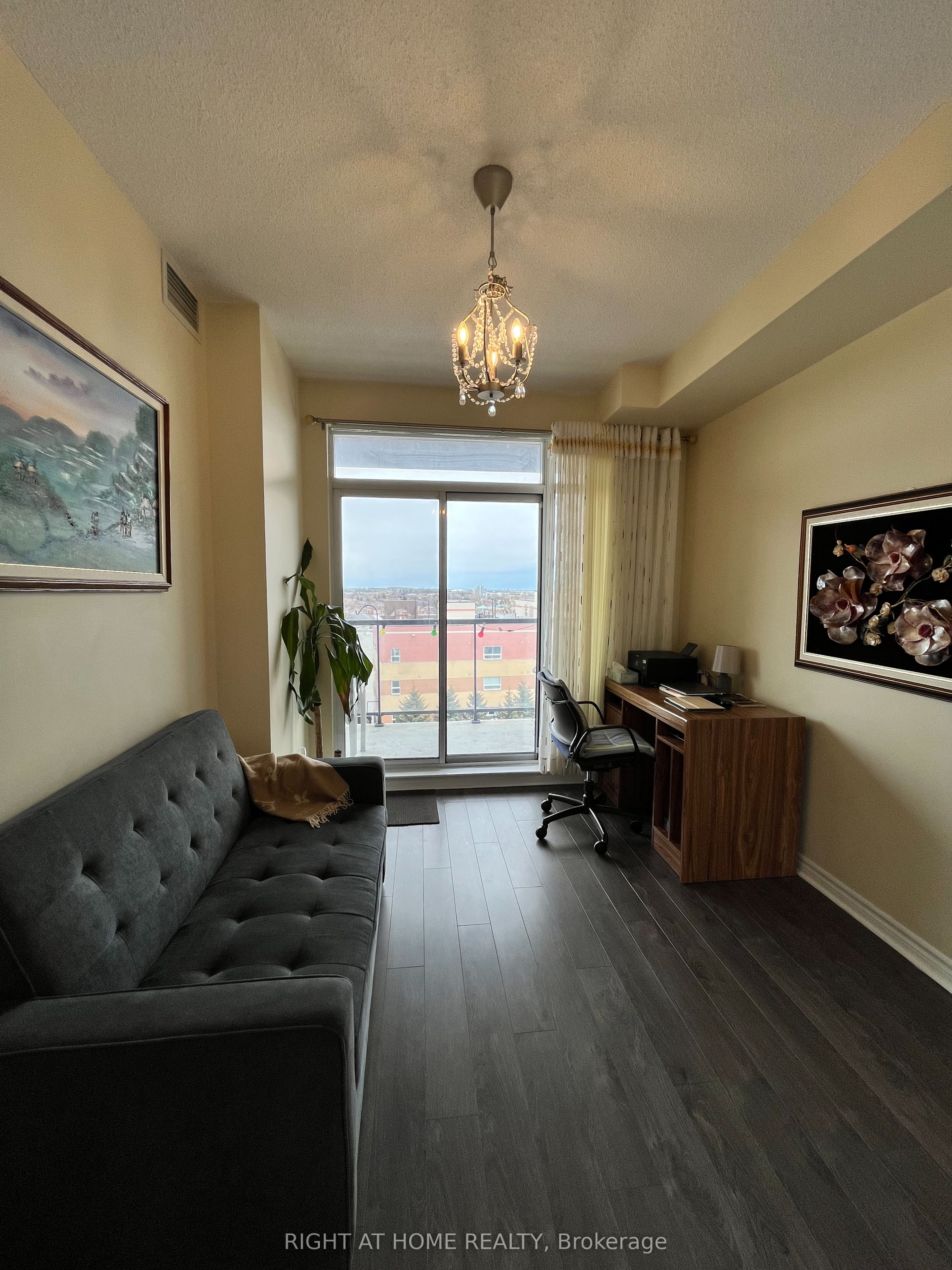11121 Yonge Street, ## 602
