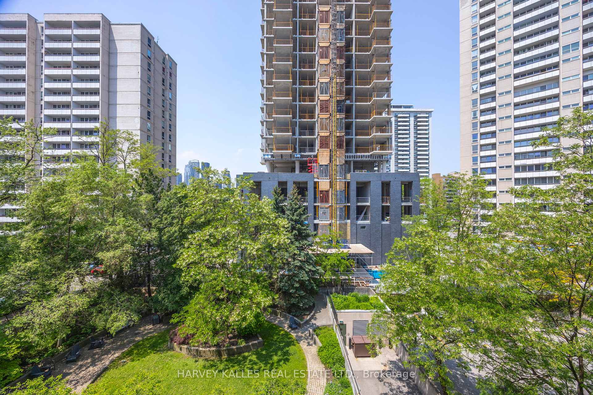 260 Merton Street 601
