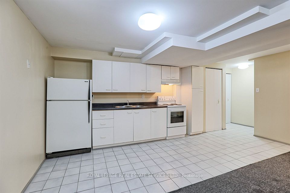 basement suite kitchen