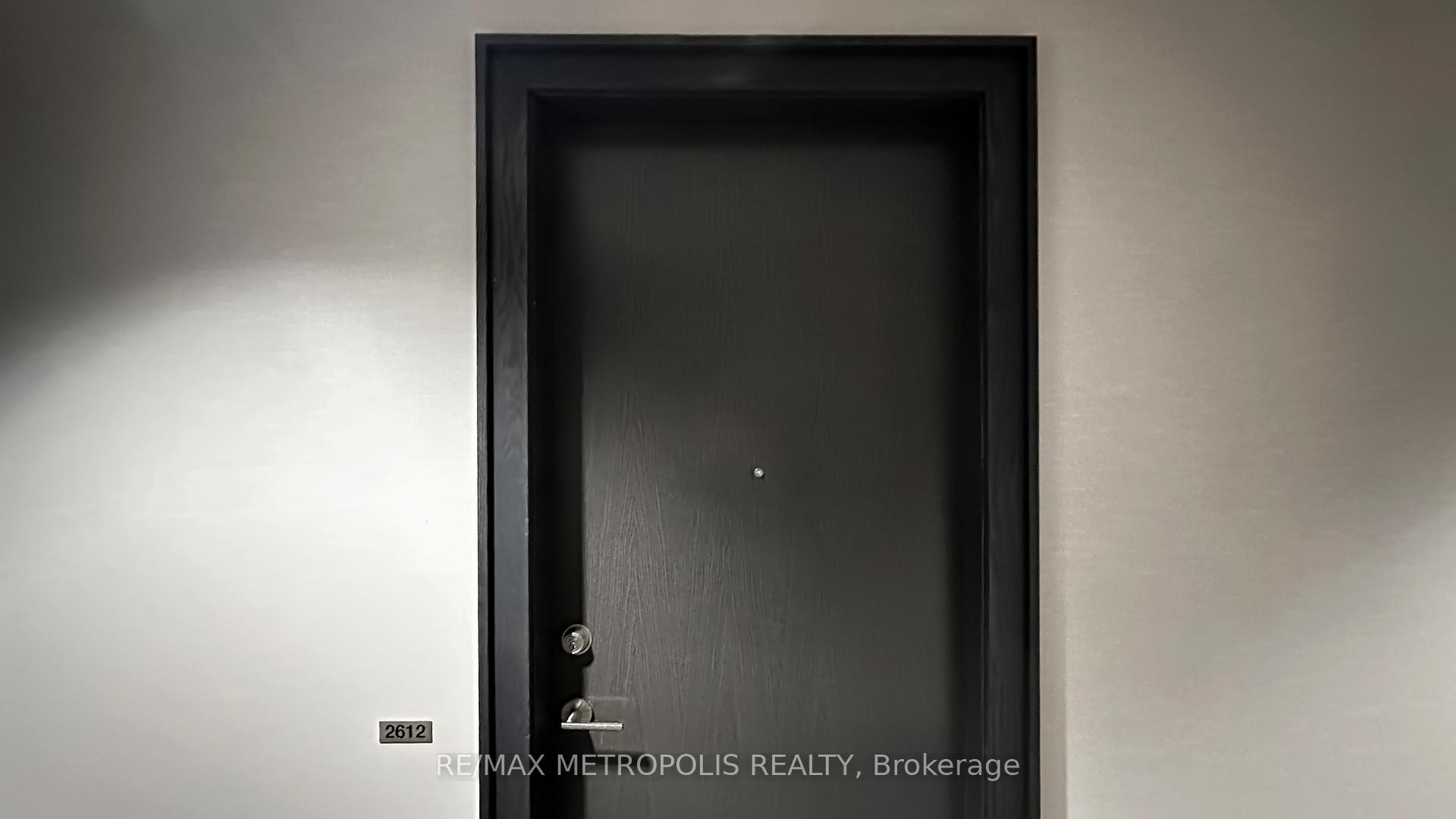 1 Bedroom Condo at 105 The Queensway, Toronto For sale