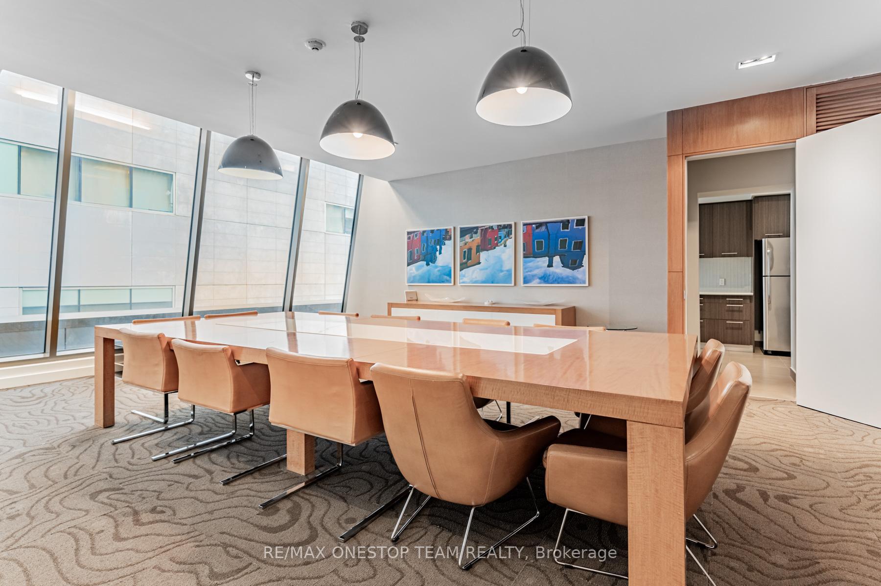 4 Bedrooms Condo at 832 Bay, Toronto For sale