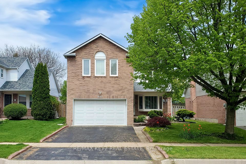1622 Greenbriar Drive, Oakville, ON L6M 1Y2