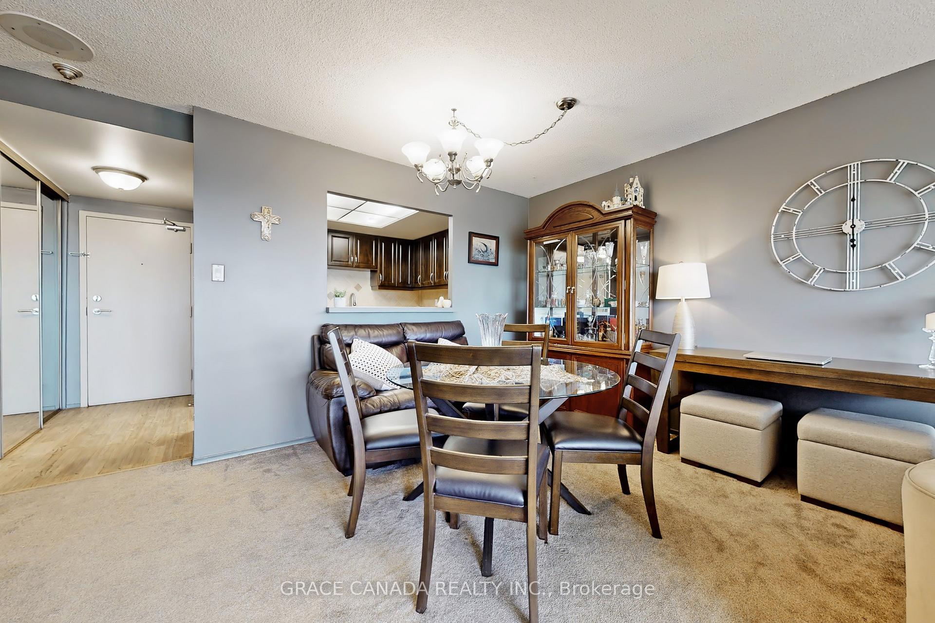2 Bedrooms Condo at 10 Dean Park, Toronto For sale