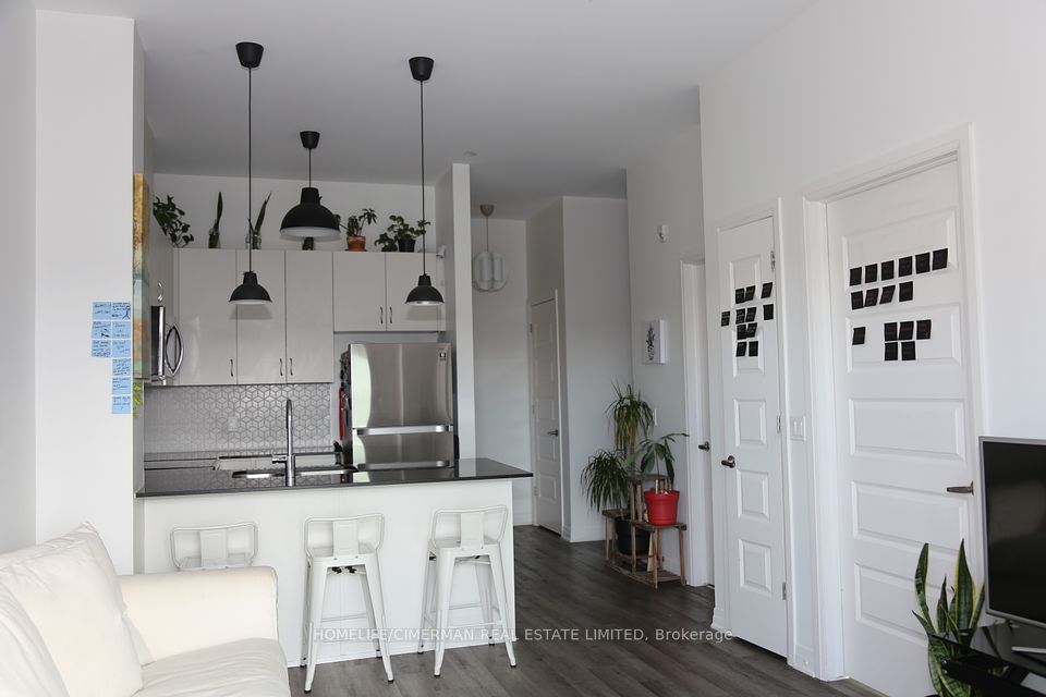 Property at #636 - 102 Grovewood Common na, Oakville, ON L6H 0X2