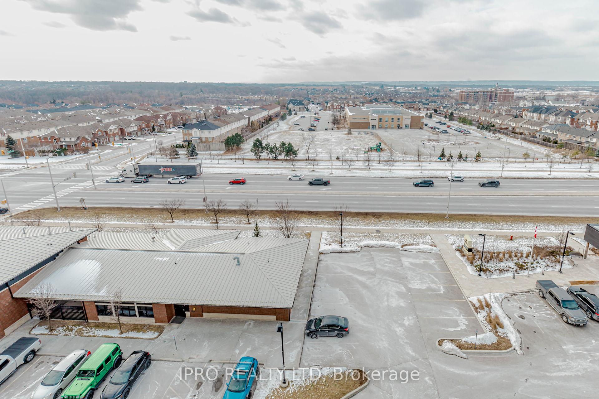 2 Bedrooms Condo at 2450 OLD BRONTE, Oakville For sale