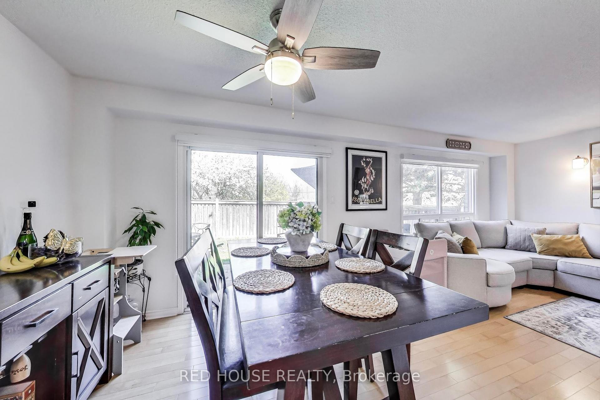 4 Bedrooms Condo at 3510 South Millway, Mississauga For sale
