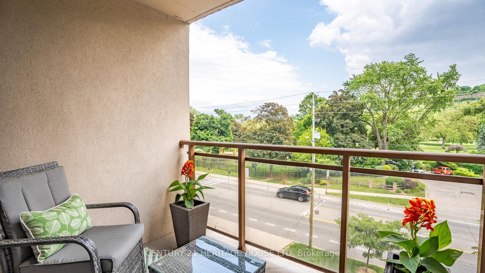 1 Bedroom Condo at 1950 Main, Hamilton For sale