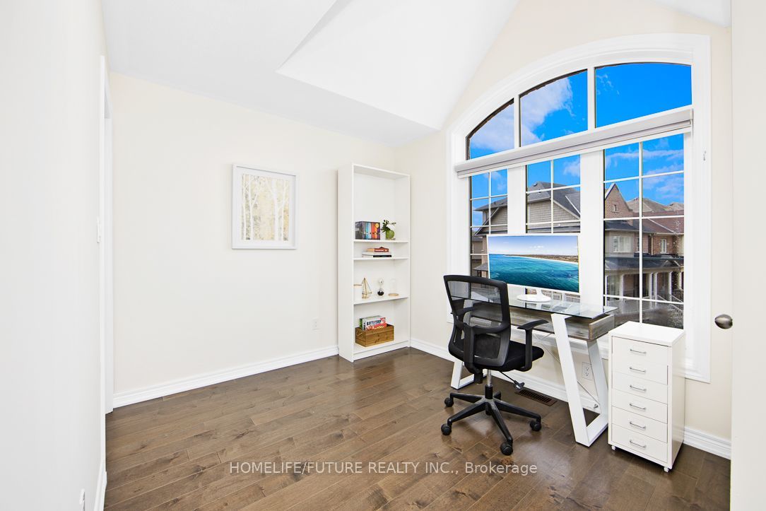 35 Gordon Landon Drive