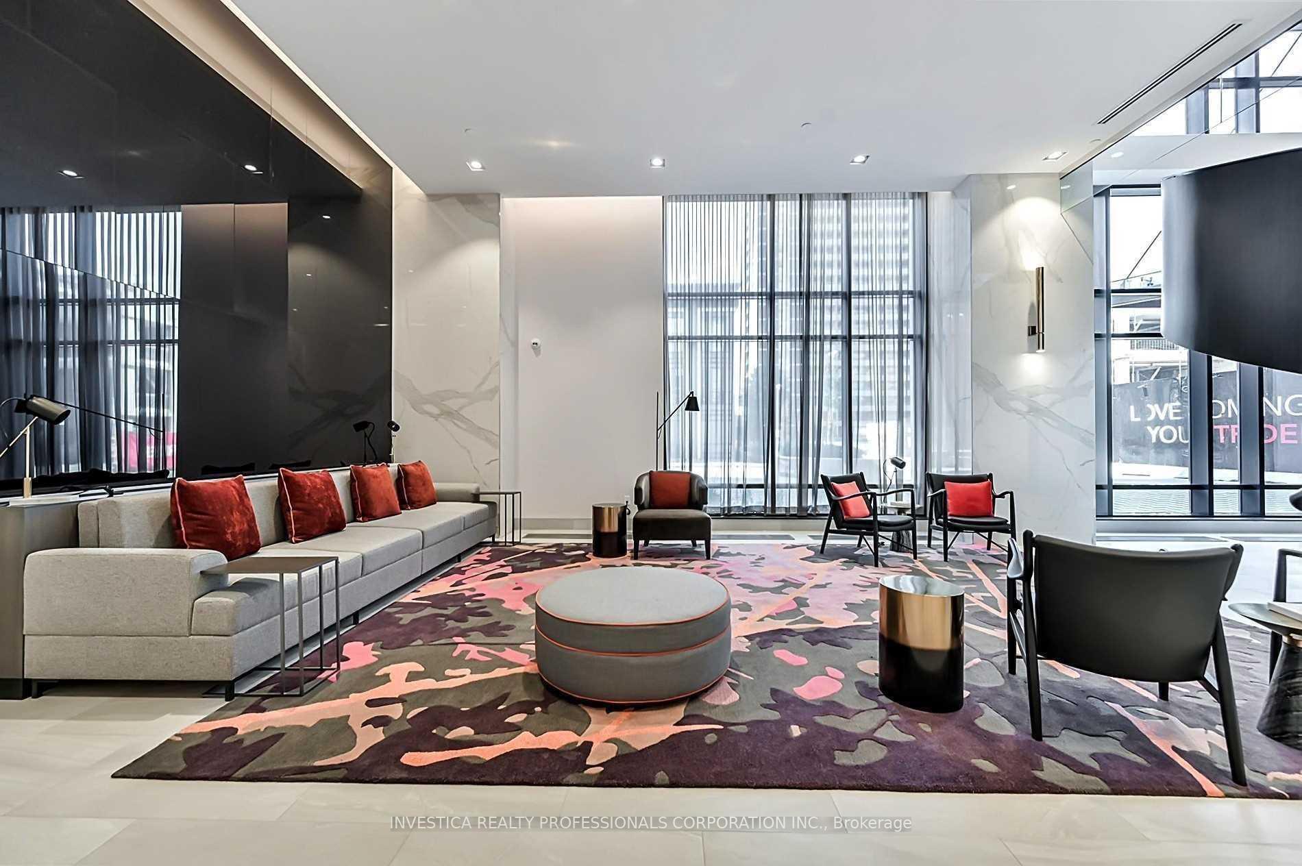 2 Bedrooms Condo at 9 Mabelle,  Toronto For sale