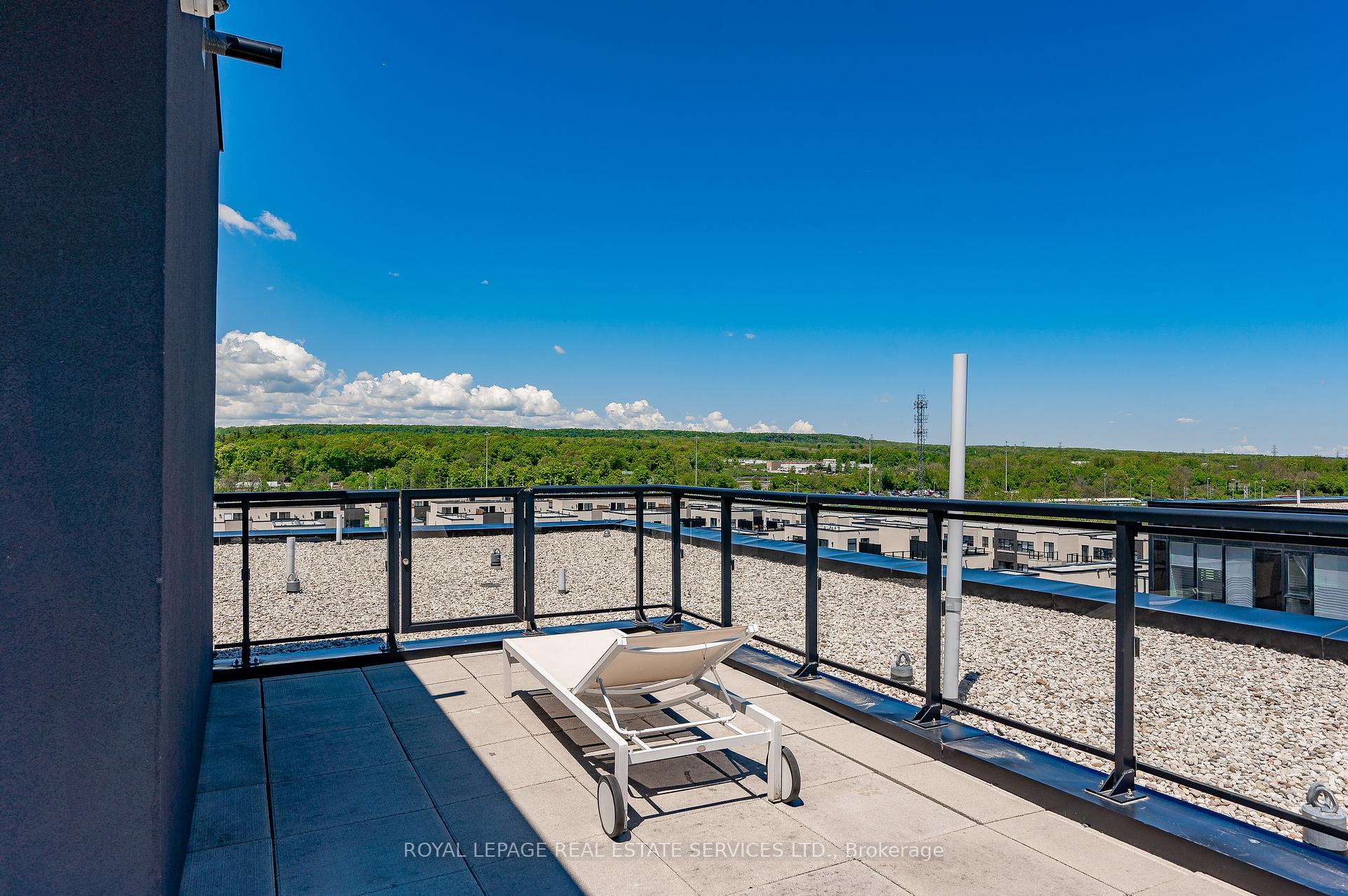 1 Bedroom Condo at 1117 Cooke, Burlington For sale