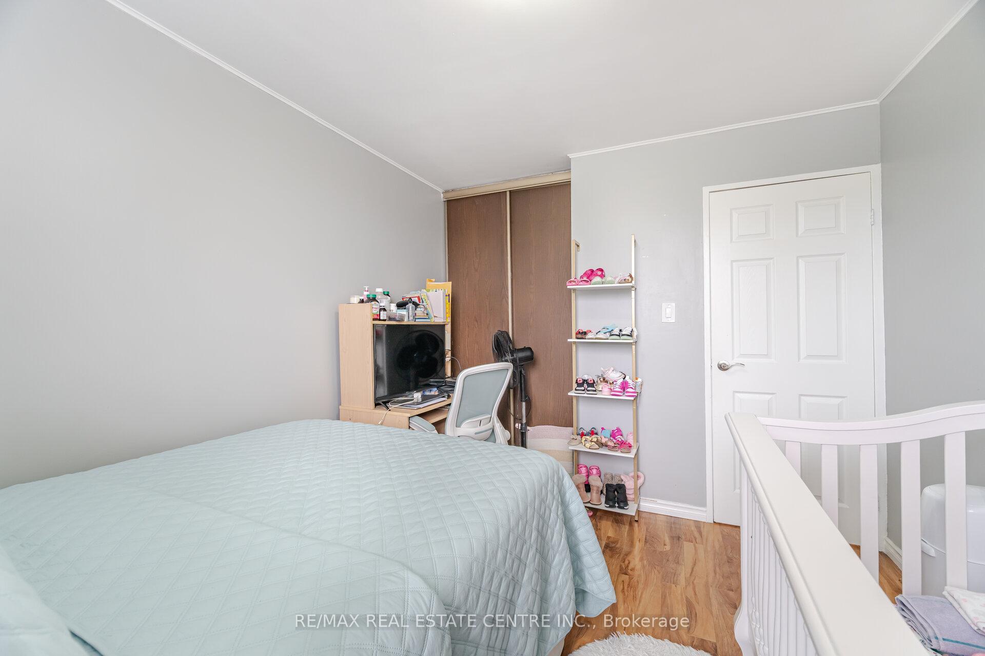 2 Bedrooms Condo at 2825 Islington, Toronto For sale