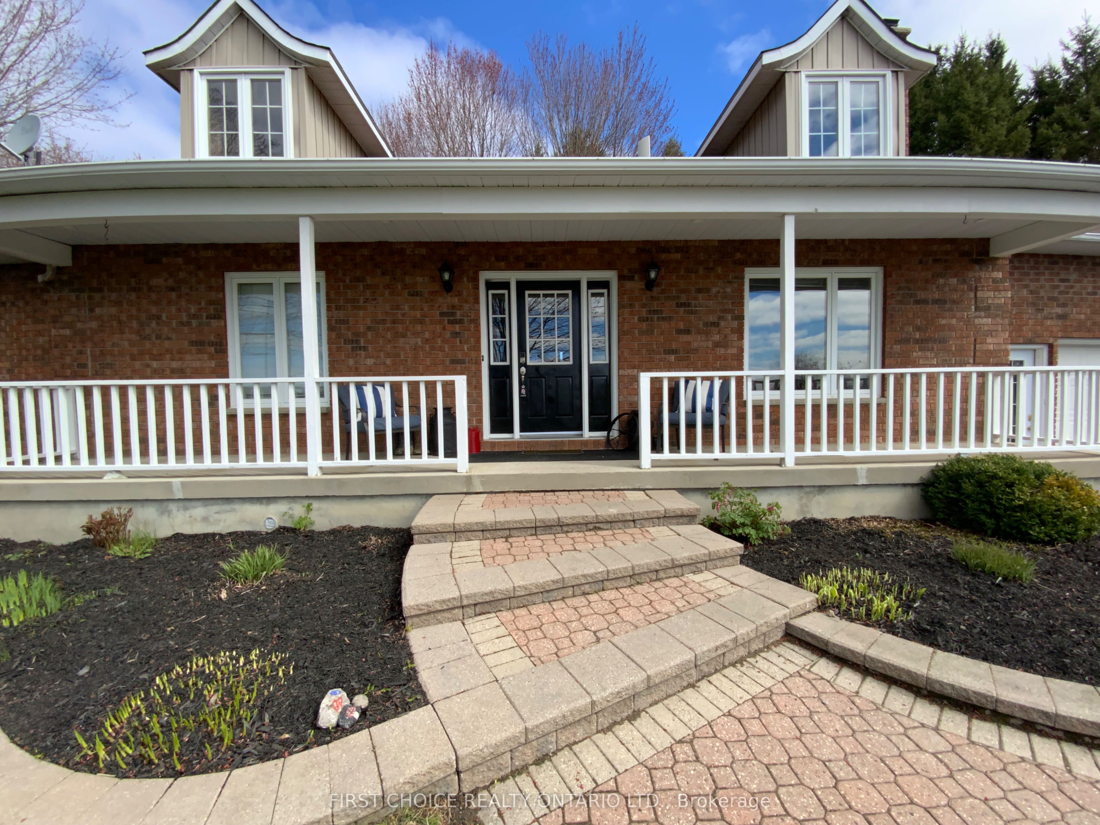 1211 Lacroix Road