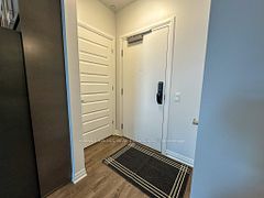 95 Dundas Street W 226