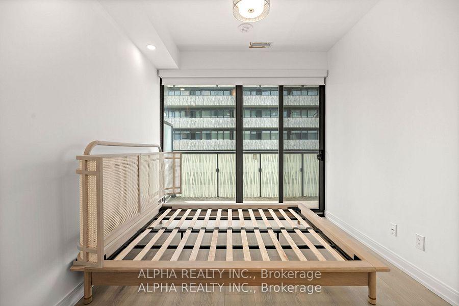 3 Bedrooms Condo at 50 Charles St E, Toronto For sale