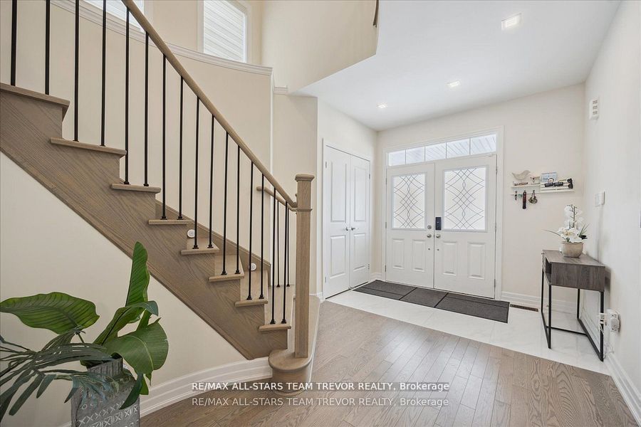 83 Kingknoll Crescent