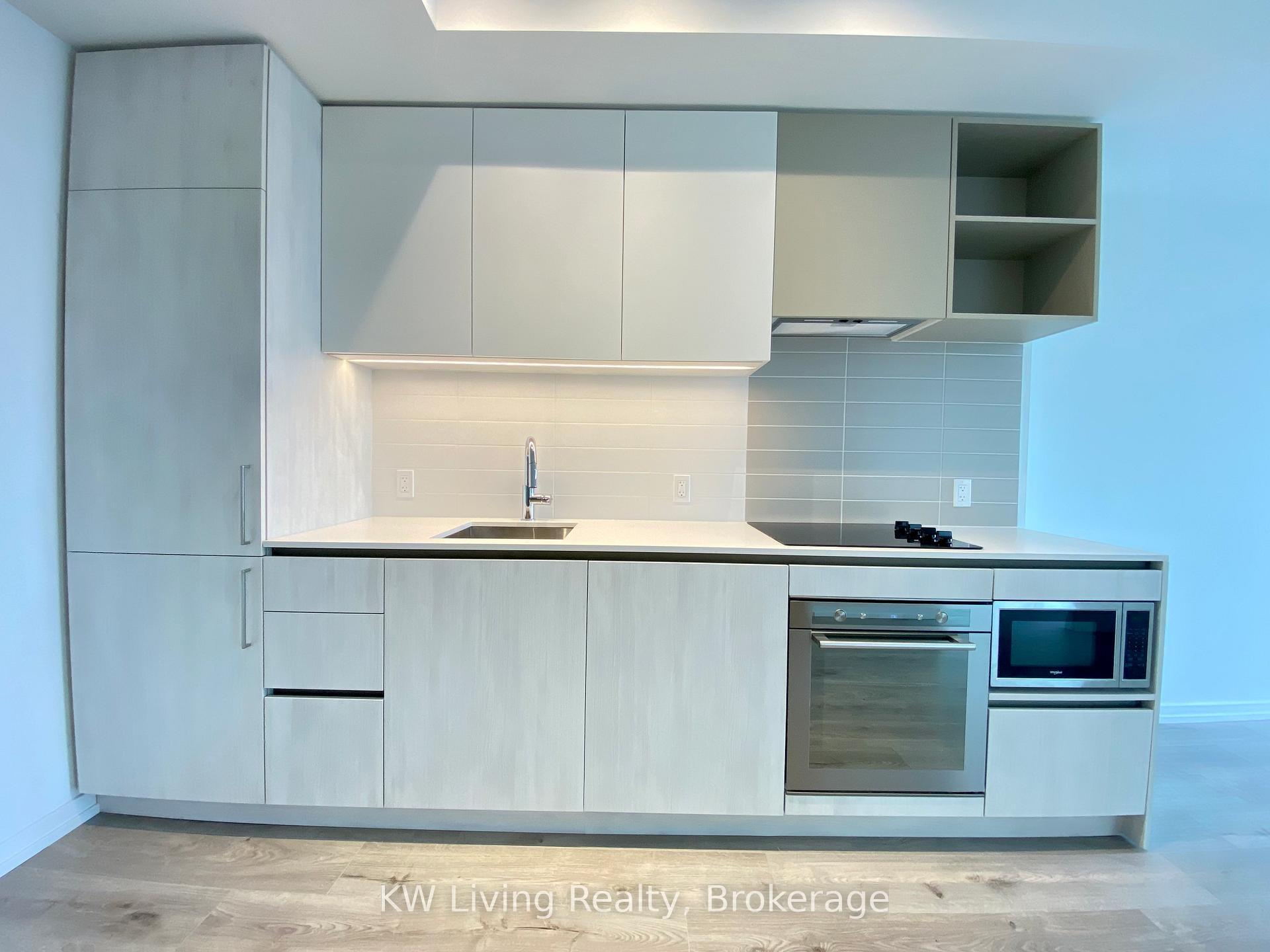 1 Bedroom Condo at 1000 Portage,  Vaughan For sale