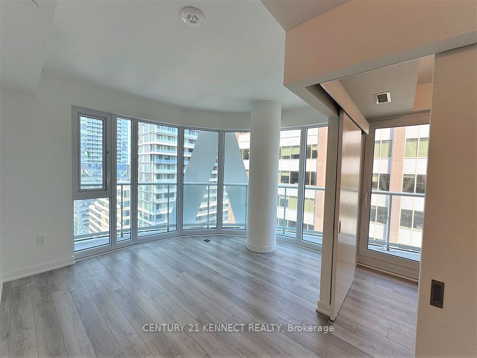 230 Simcoe Street