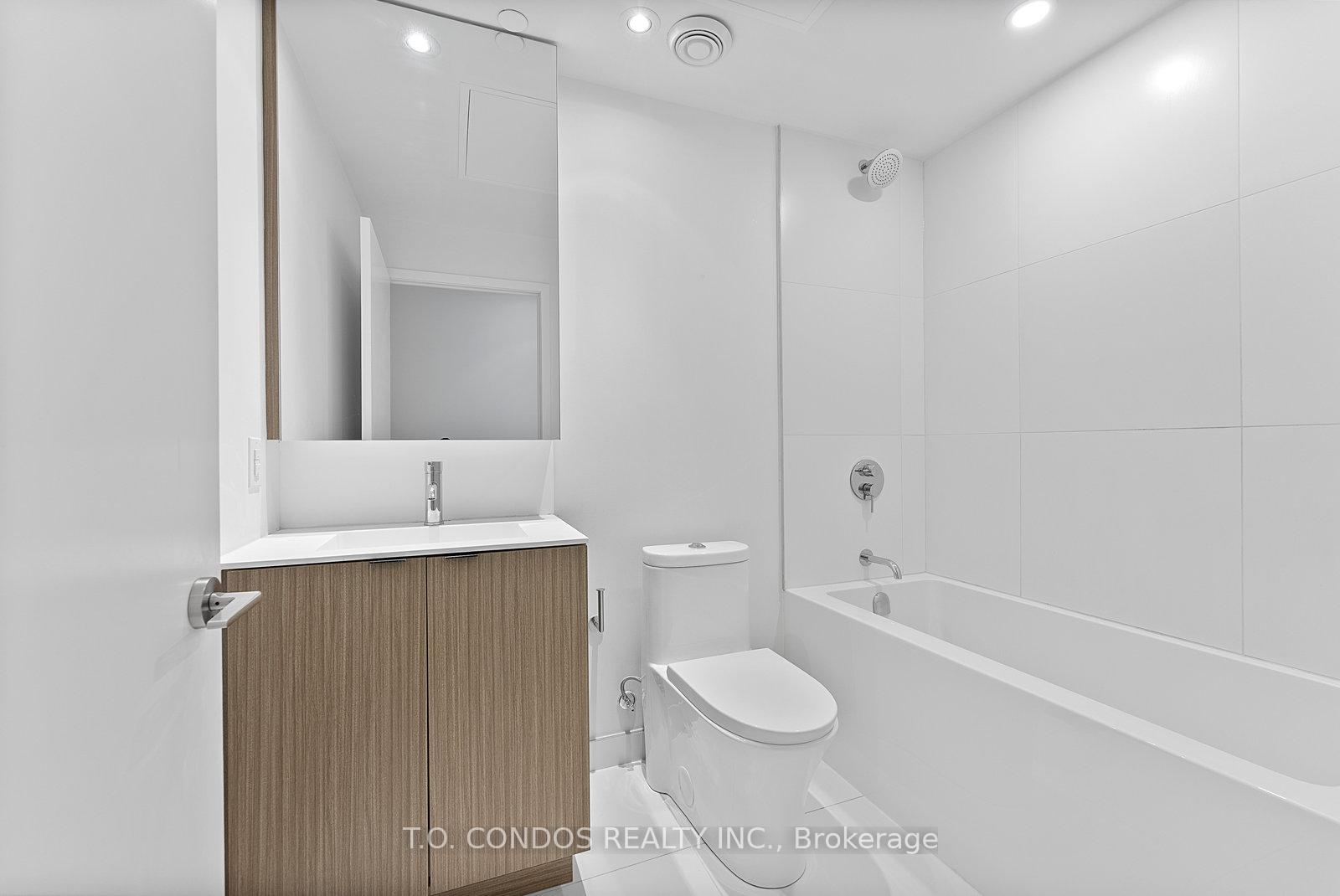 1 Bedroom Condo at 20 Edward,  Toronto For sale