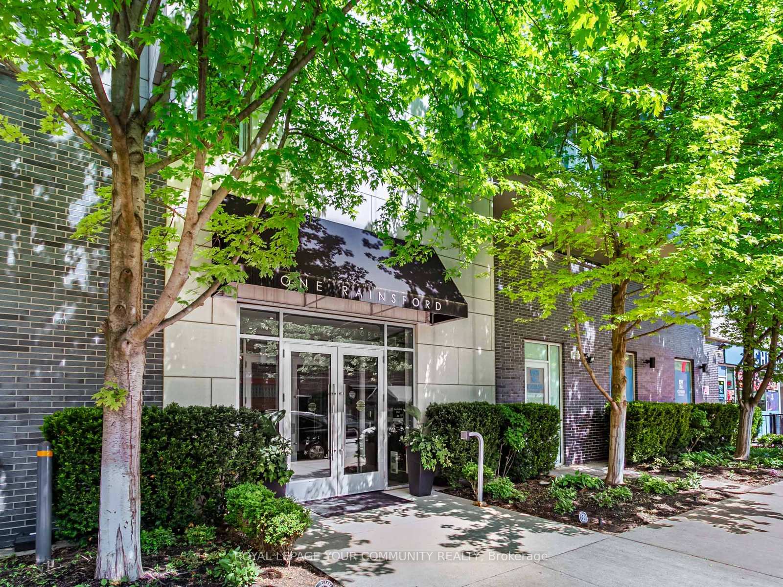 3 Bedrooms Condo at 1 Rainsford, Toronto For sale