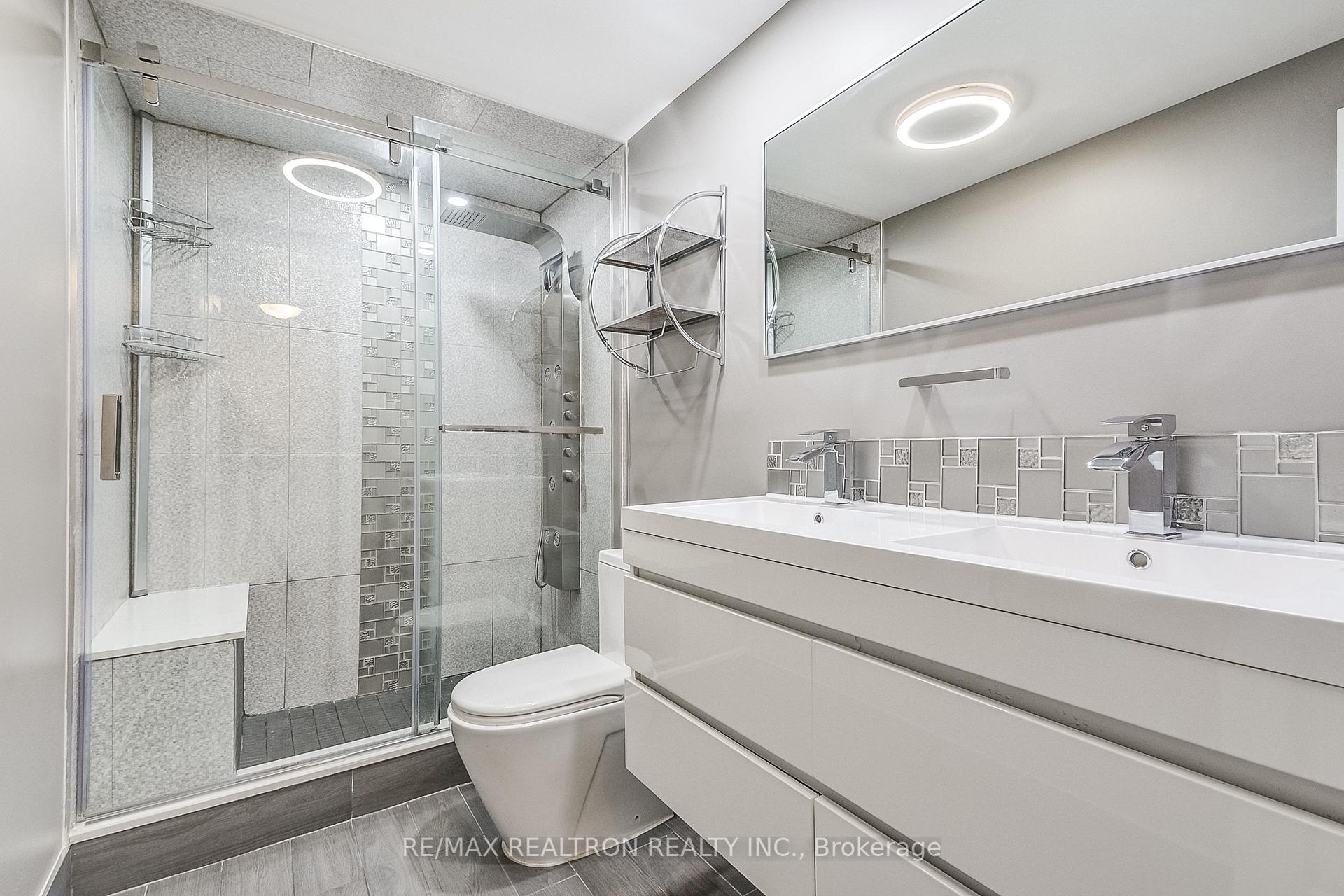 3 Bedrooms Condo at 6442 Finch, Toronto For sale