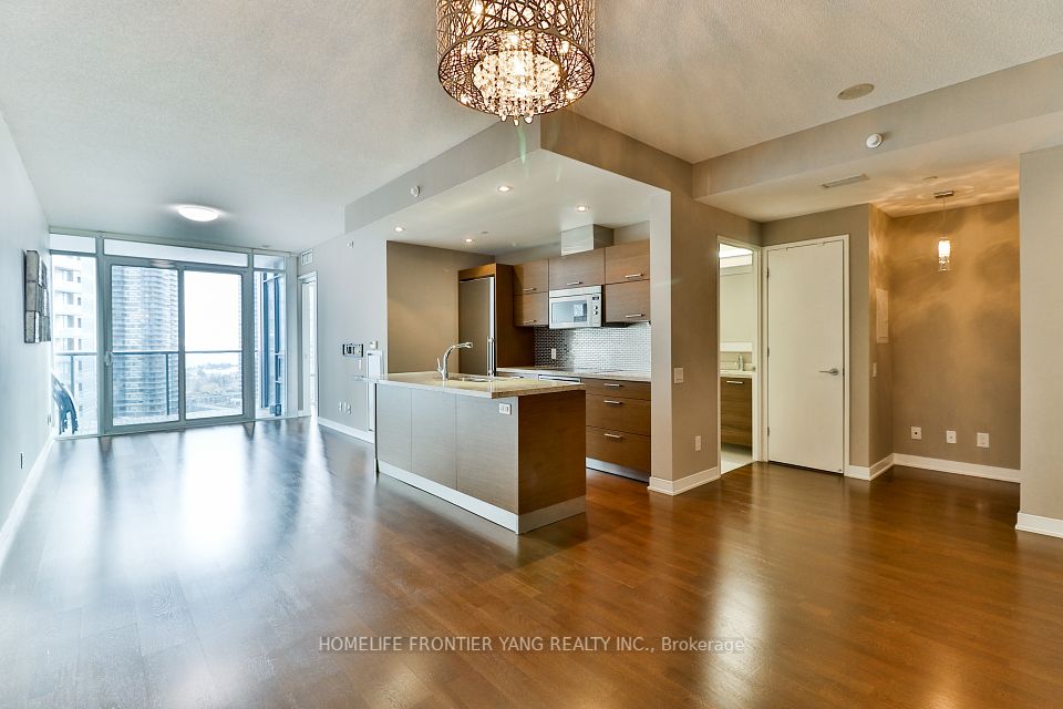 88 Park Lawn