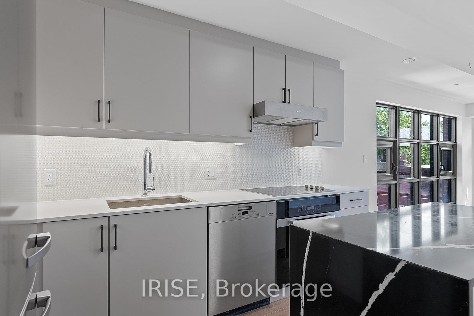 3 Bedrooms Condo at 485 Logan, Toronto For sale