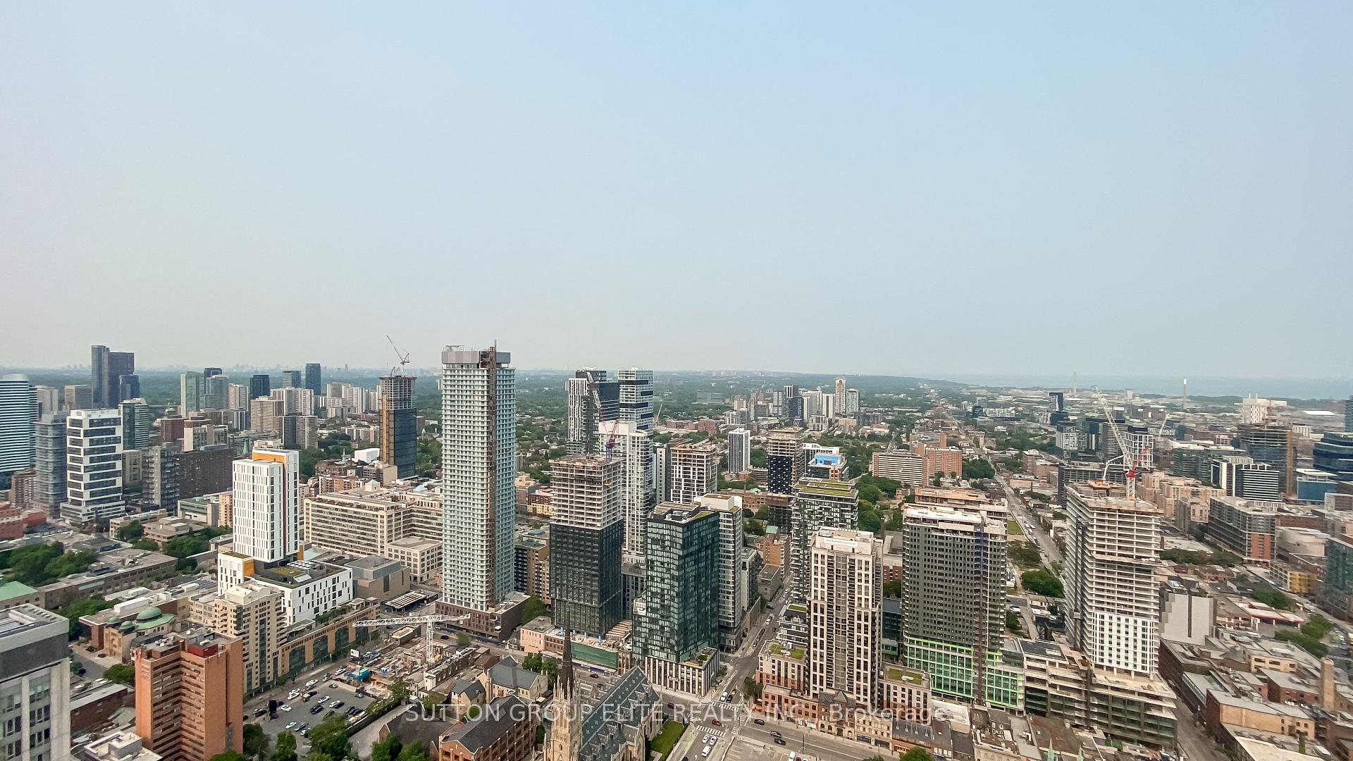2 Bedrooms Condo at 197 YONGE, Toronto For sale