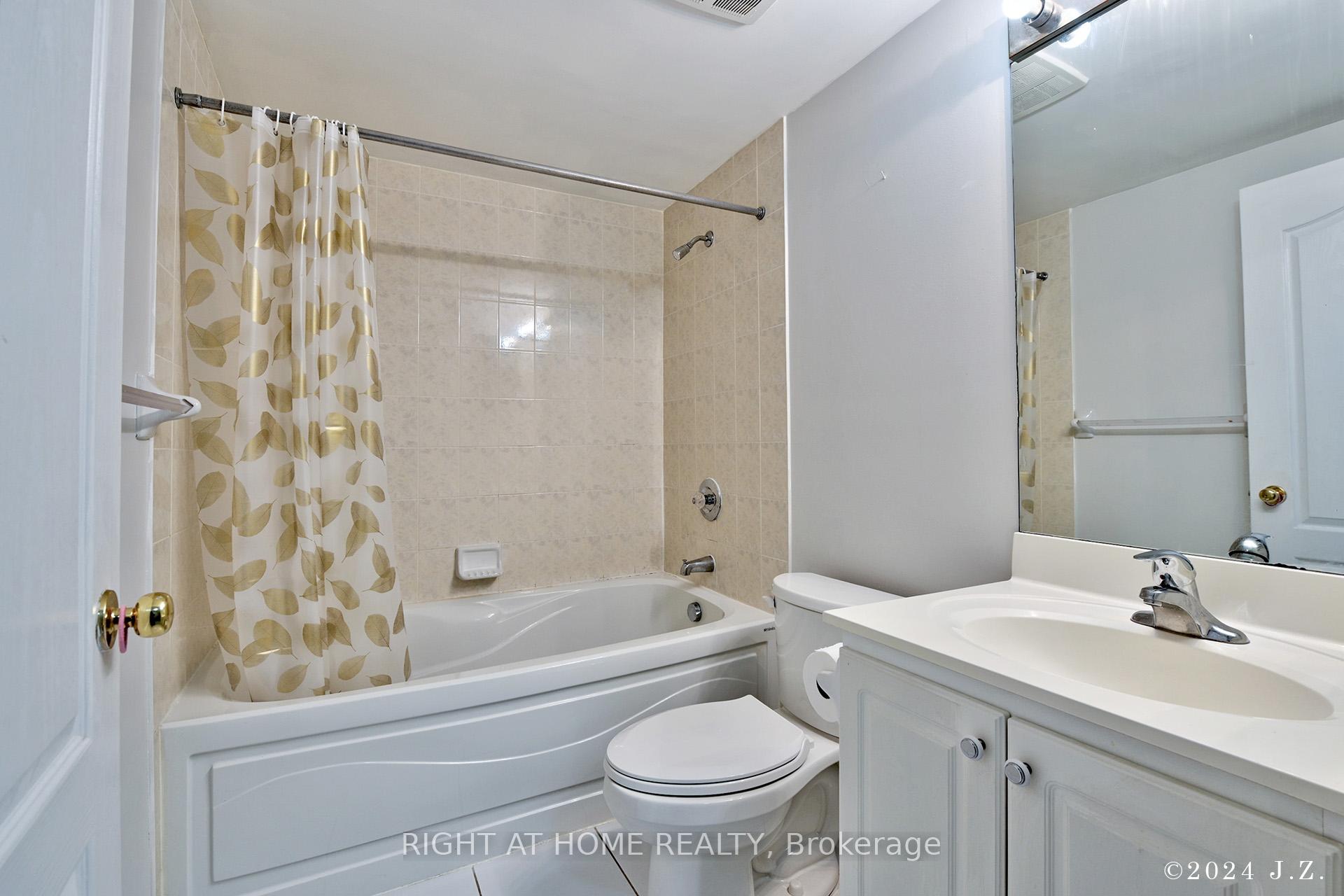 3 Bedrooms Condo at 1881 Mcnicoll, Toronto For sale