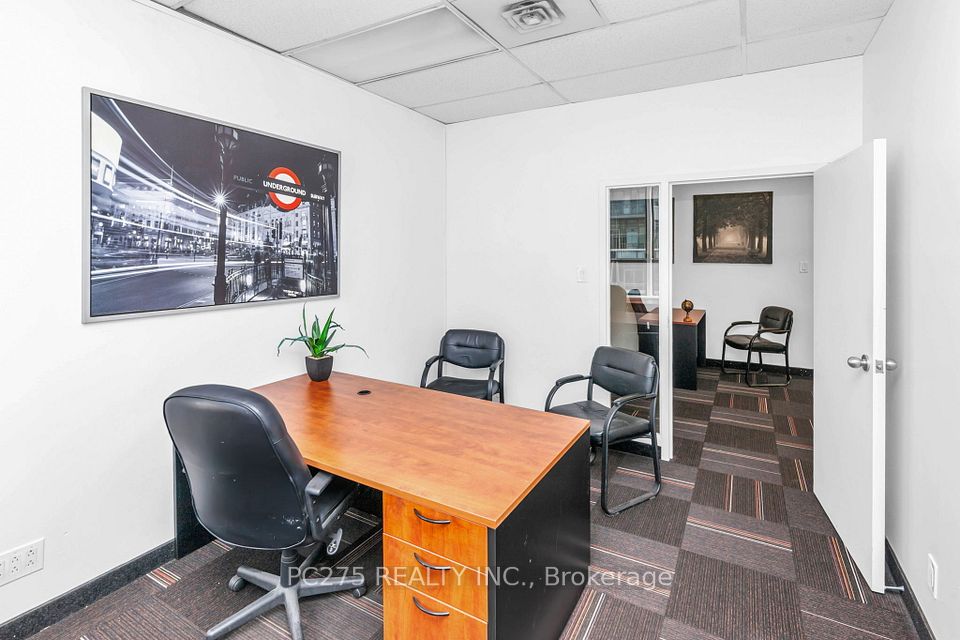 120 Eglinton