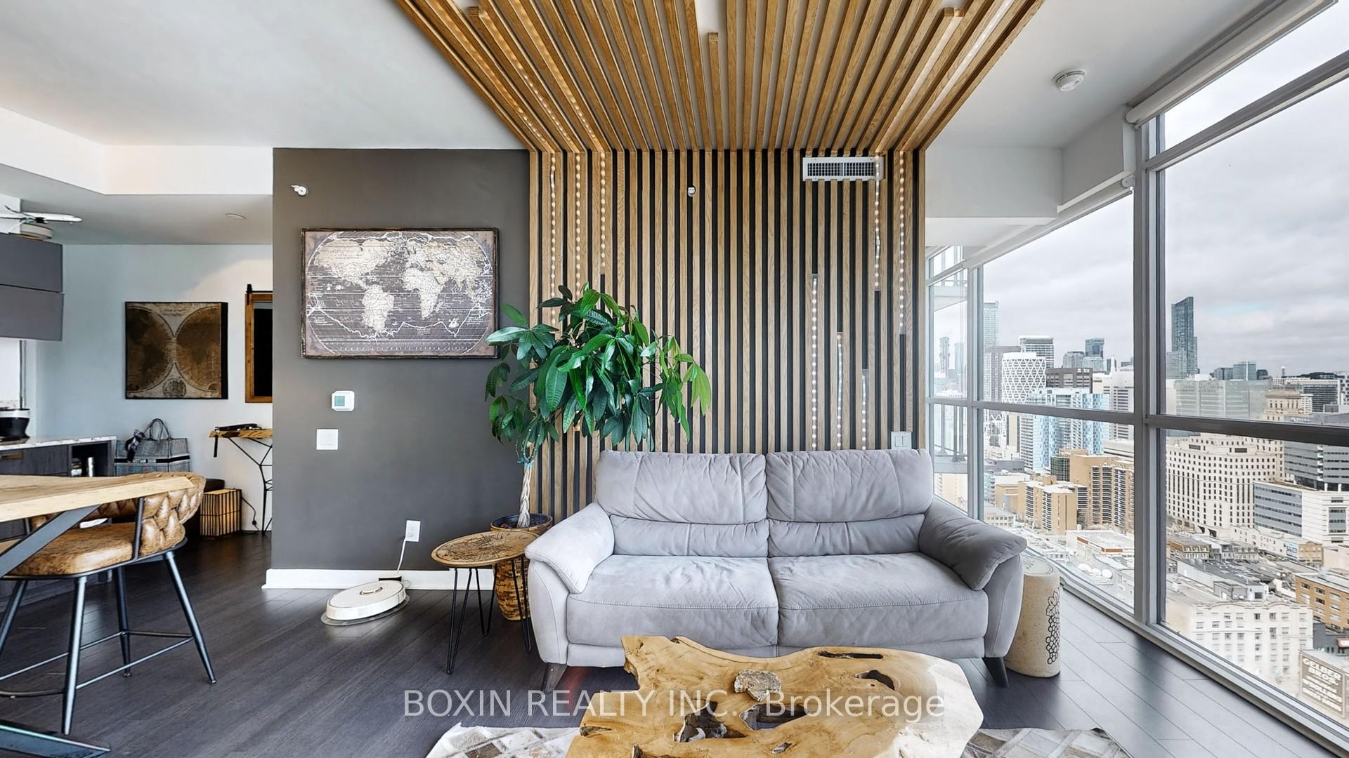 2 Bedrooms Condo at 290 Adelaide,  Toronto For sale