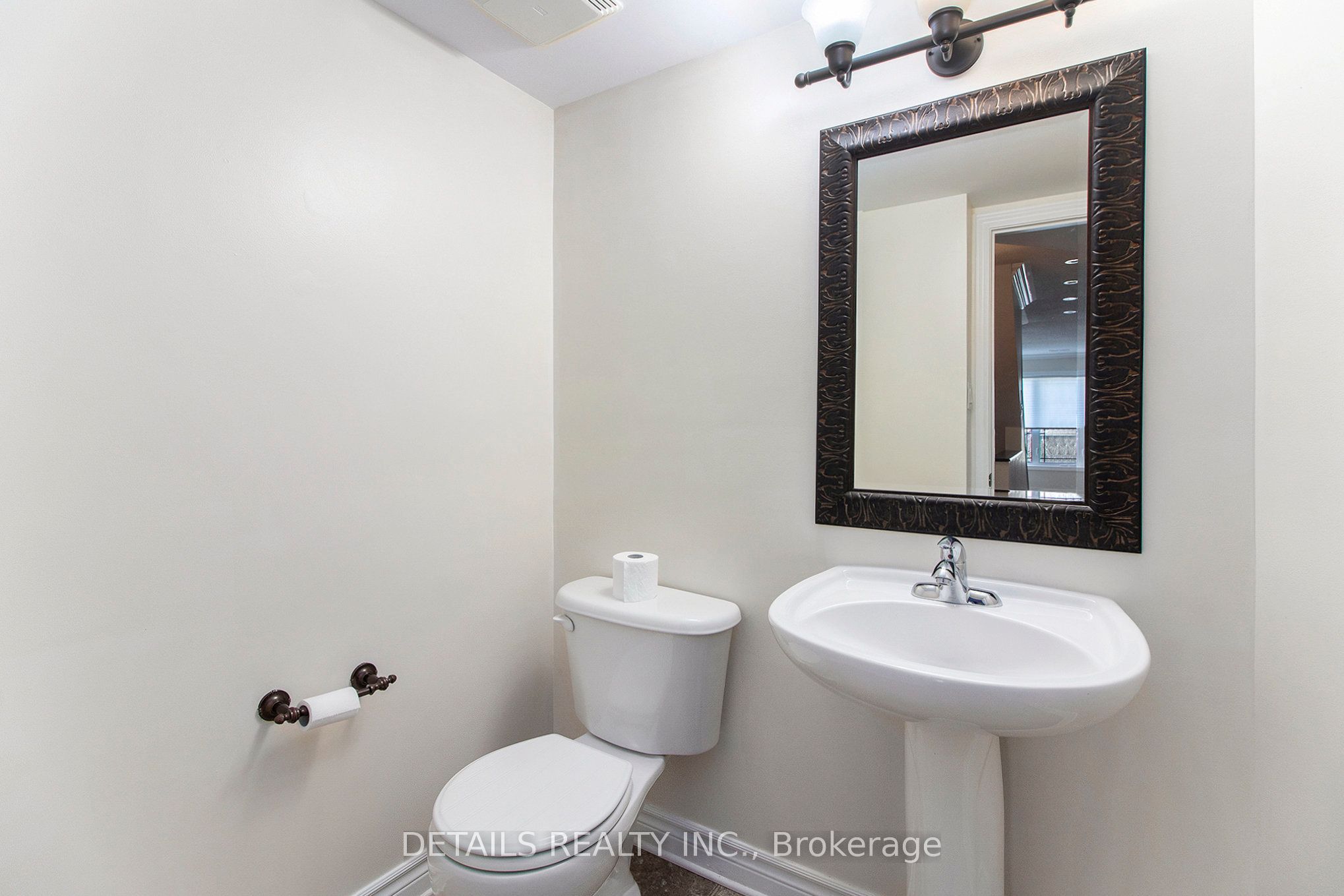 565 Lakeridge Drive, OrleansCumberlandandArea, ON K4A 0H4