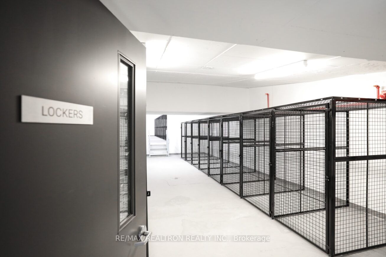 2525 Bathurst Street, #1003