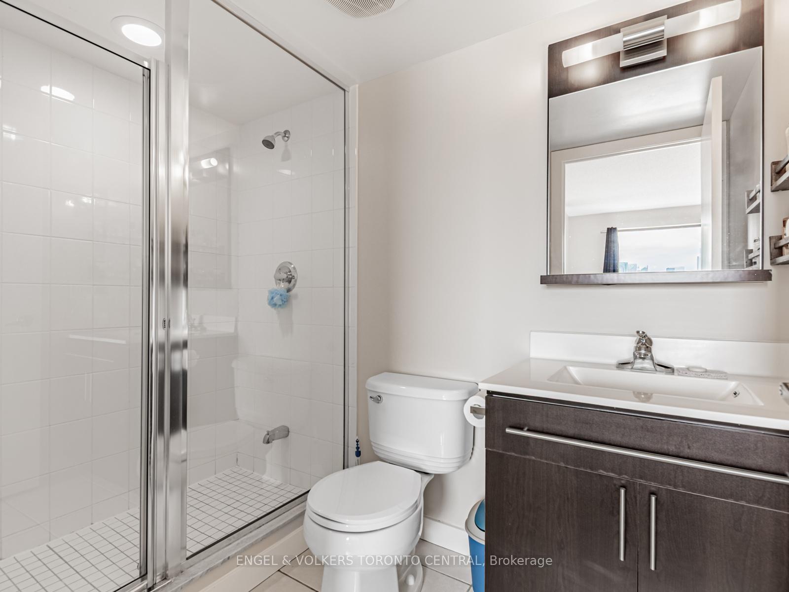 2 Bedrooms Condo at 80 Western Battery, Toronto For sale