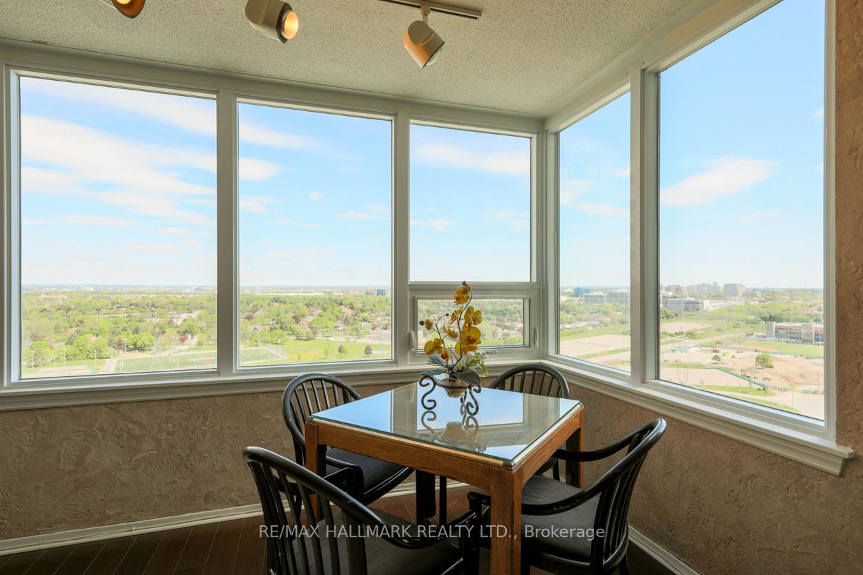 3 Bedrooms Condo at 55 Skymark, Toronto For sale