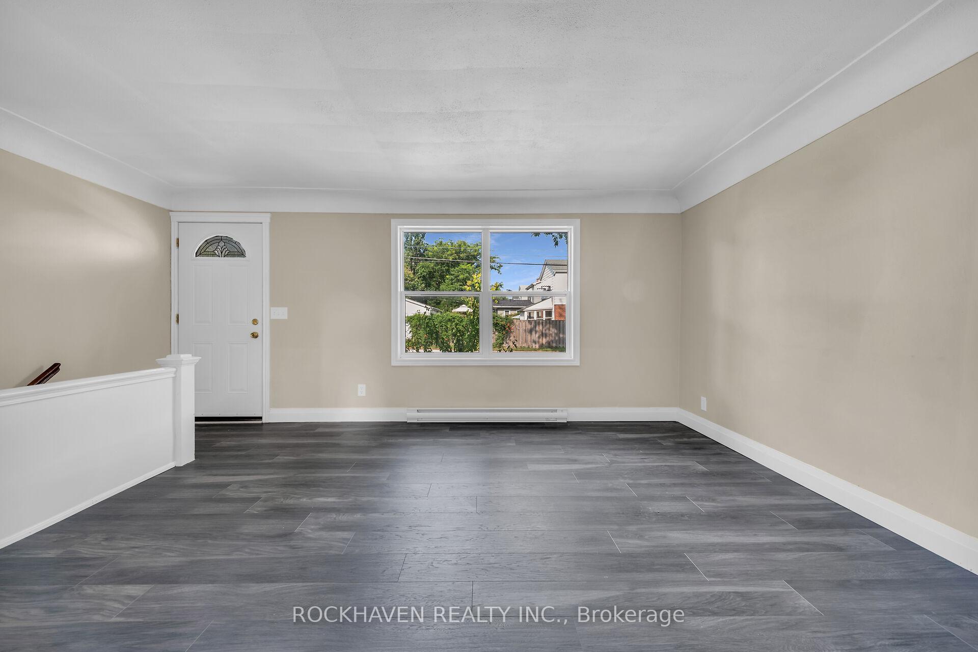 2 Bedrooms Other at 36 Macklin,  Hamilton For sale