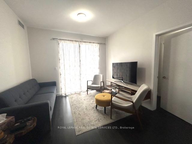 3 Bedrooms Condo at 150 Sabina, Oakville For sale