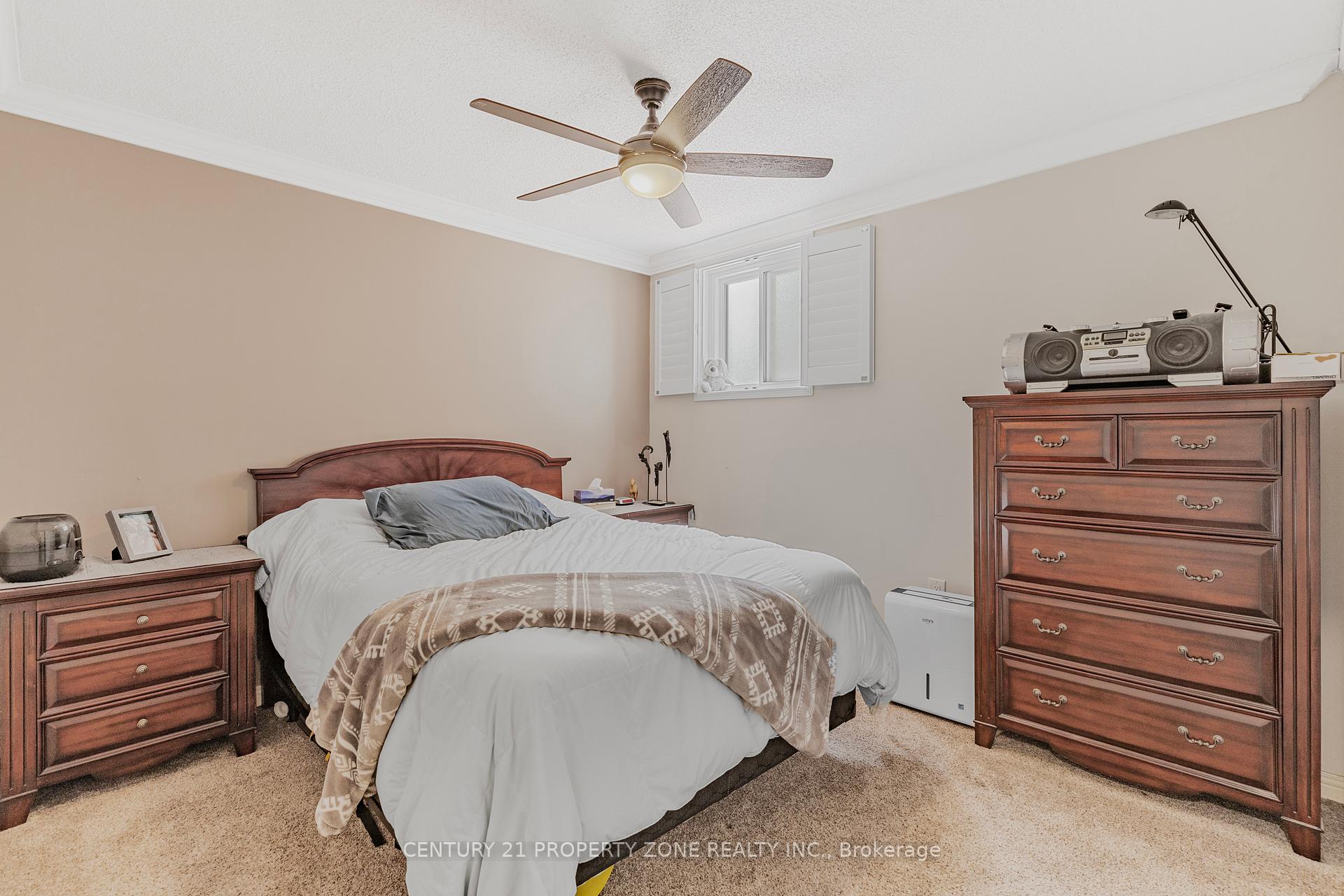 2 Bedrooms Condo at 482 James, Hamilton For sale
