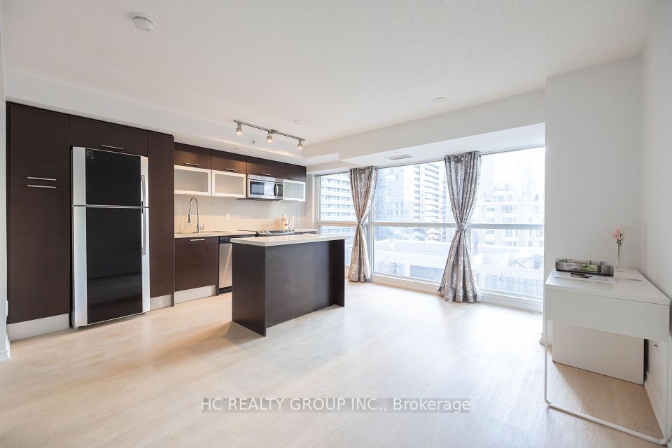 386 Yonge