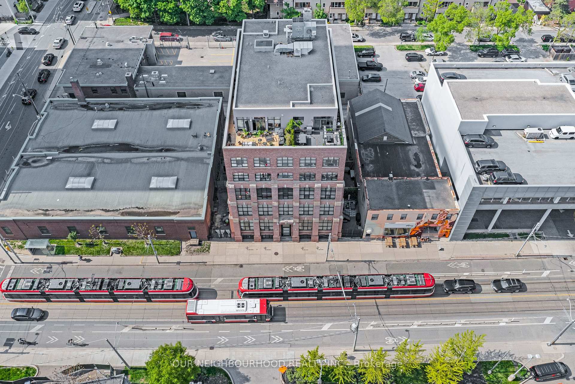2 Bedrooms Condo at 736 Dundas, Toronto For sale